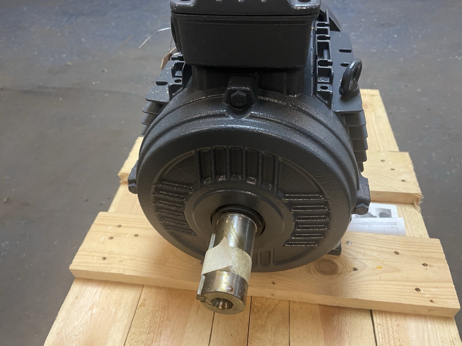 WEG,AL132S,MOTOR 5.5kW 7.5HP 460V 3520RPM