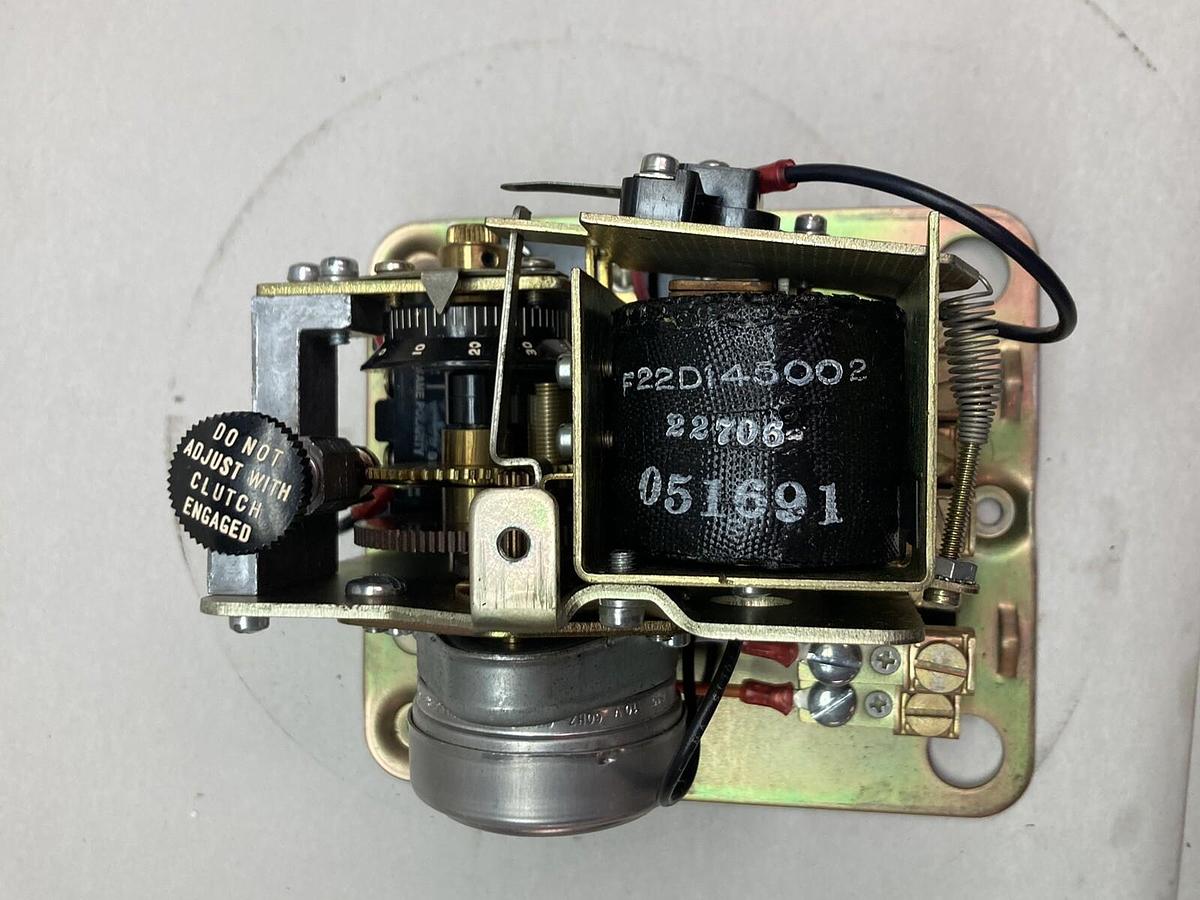 General Electric,CR28 40-1740A4,Time Delay Relay