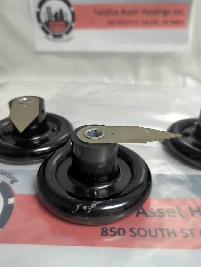 Used OHMITE,5106,KNOB WITH POINTER LOT OF 3 PRE-OWNED