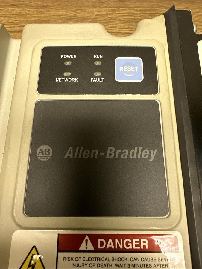 Used Allen Bradley,284G-FVD6POS-25-RRG-CBG-DB1-EMI,ArmorStart Safety Control Module