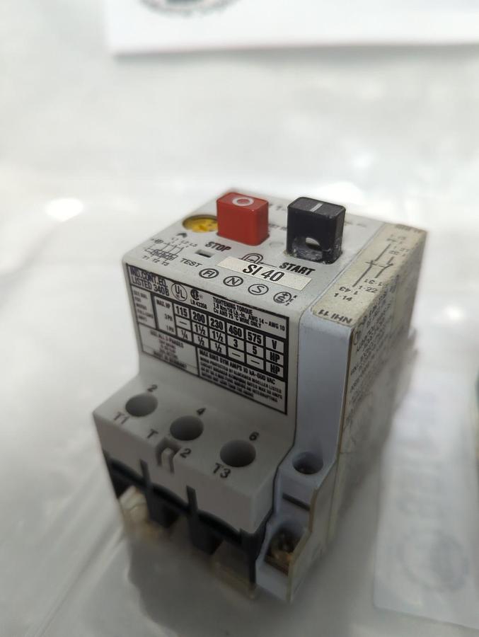 Used MOELLER,PKZM 1-6,MOTOR STARTER/CIRCUIT BREAKER 3-POLE 6A 660V LOT OF 2 PRE-OWNED