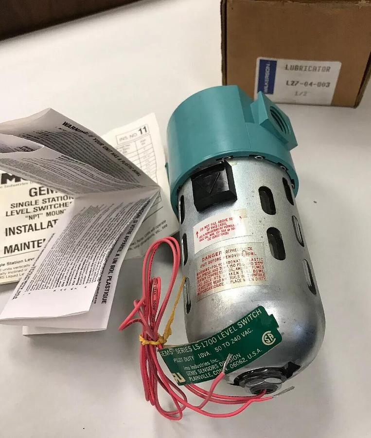 Wilkerson,L27-04-Q03 1/2 IN,Lubricator has a GEMS Series LS-1700 Level Switch