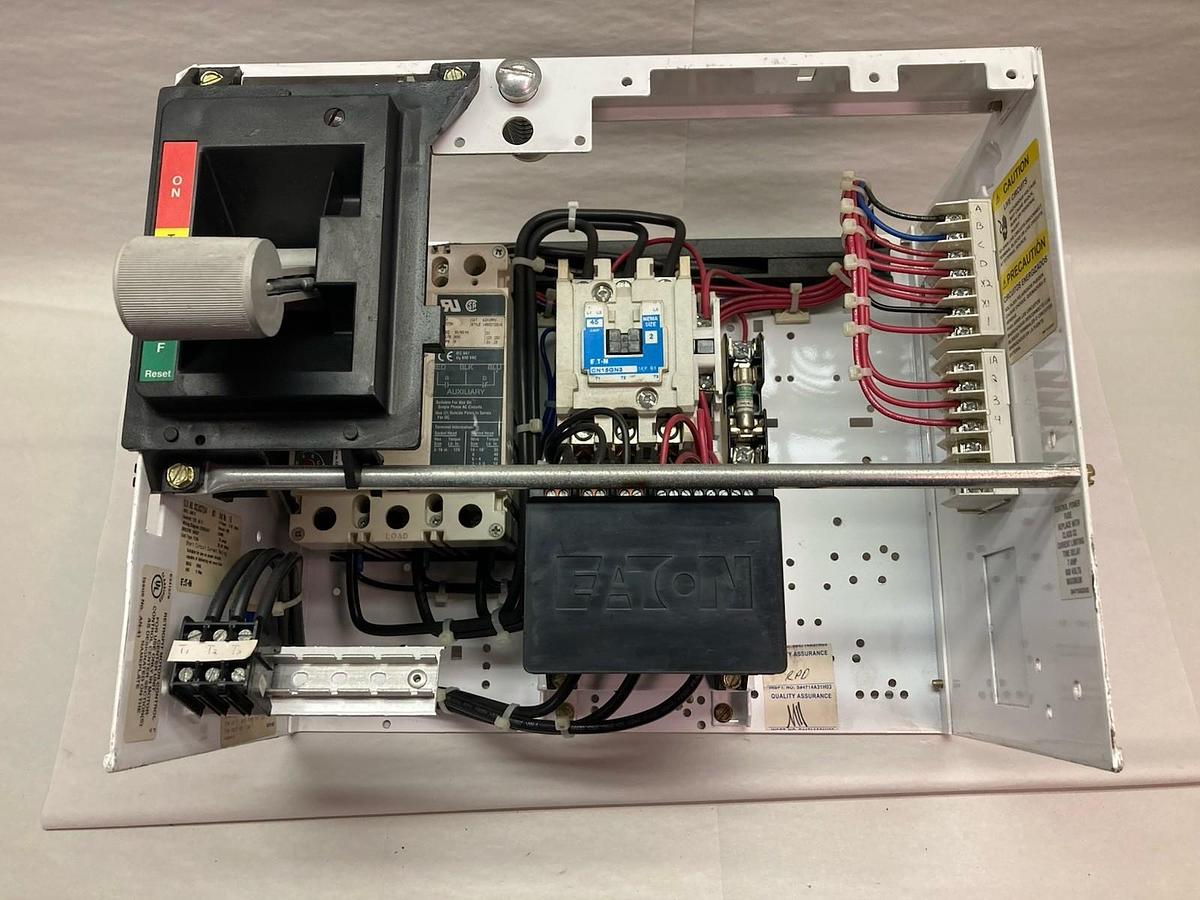 Eaton,2100 F206,12 Inch MCC Starter Bucket 30A 120Vac