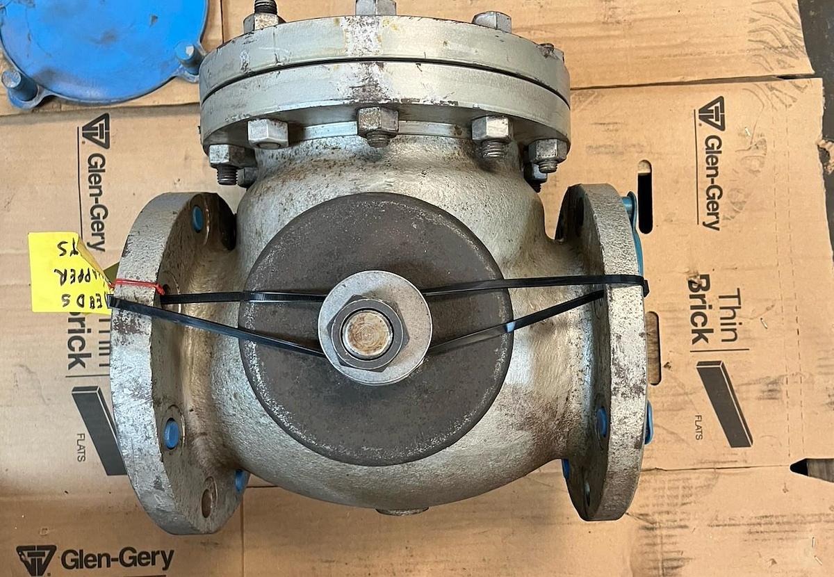 Used NEWCO 15,31F-CB2-H,SWING CHECK VALVE 6" CLASS 150 NEEDS FLAPPER