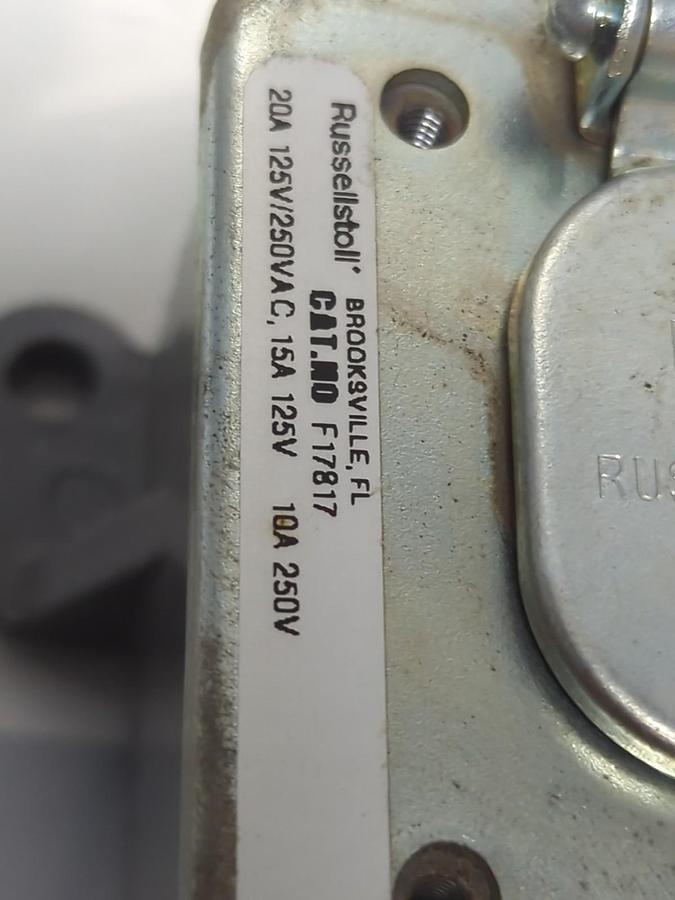 RUSSELLSTOLL,F17817,RECEPTACLE DUPLEX 3-WIRE NOS