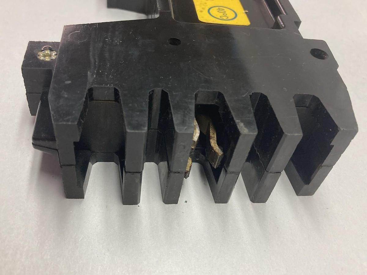 Used Square D,FY-14020-B,I-Line Circuit Breaker 20A 277Vac G07M1