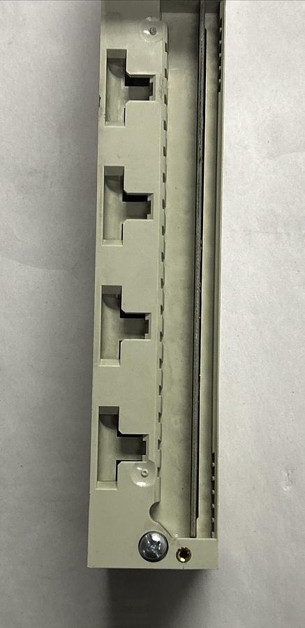 Used SCHNEIDER,140AVO02000,ANALOG OUTPUT MODULE