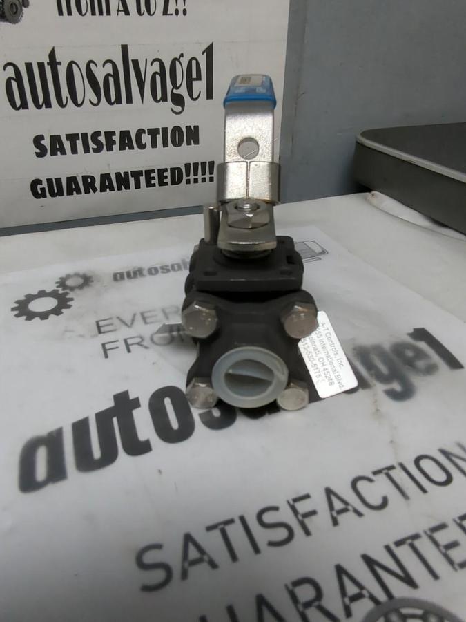 A-T CONTROLS,SERIES 55C,1/2 INCH SOCKET WELD BALL VALVE 1000 PSI NOS
