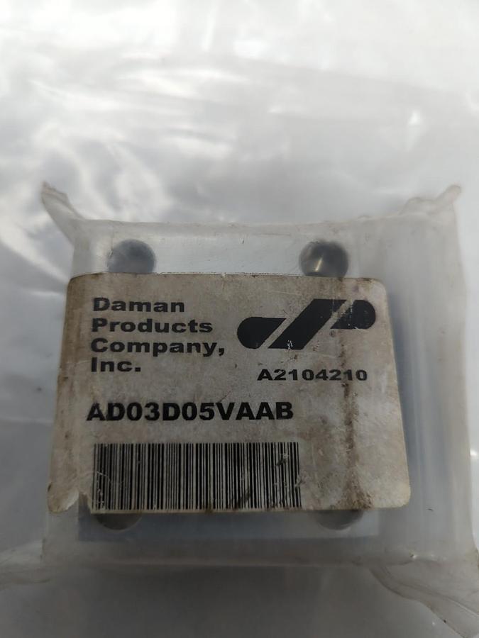 DAMAN VALVE,AD03D05VAAB,MANIFOLD VALVE ADAPTER NOS