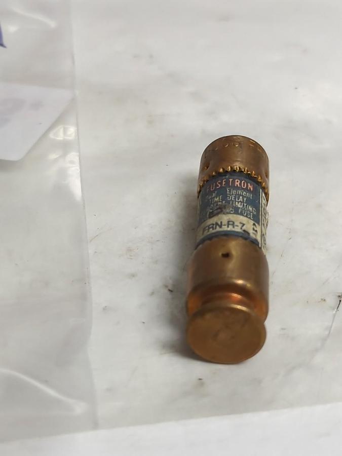 Used COOPER BUSSMANN,FRN-R-7,FUSETRON 7 AMP FUSE LOT OF 2 PRE-OWNED