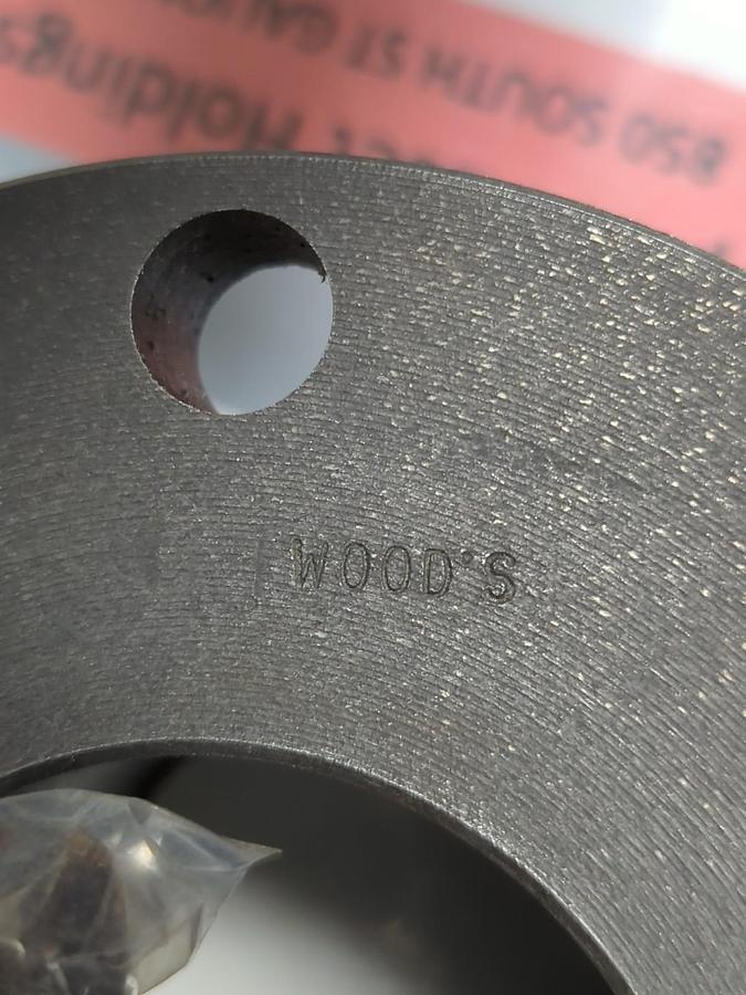 WOOD'S,2-15/16,BUSHING 2-15/16 INCH BORE MISSING BOX NOS