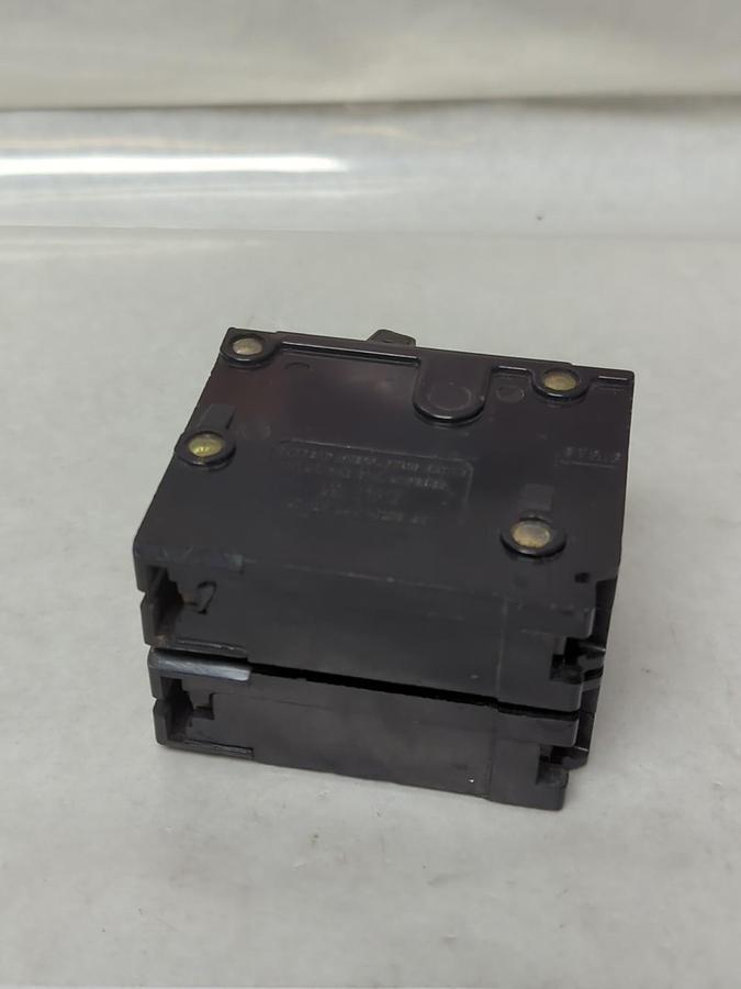 Used CUTLER-HAMMER,BR220,CIRCUIT BREAKER 20 AMP 2-POLE PRE-OWNED