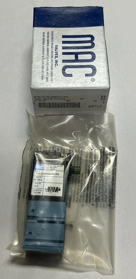 Used MAC VALVES,37A-C10-HDAP-1FC,SOLENOID VALVE NEW