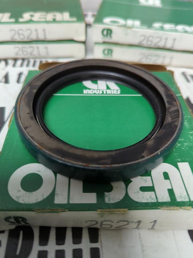 CHICAGO RAWHIDE,26211,OIL SEALS LOT OF 5 NOS