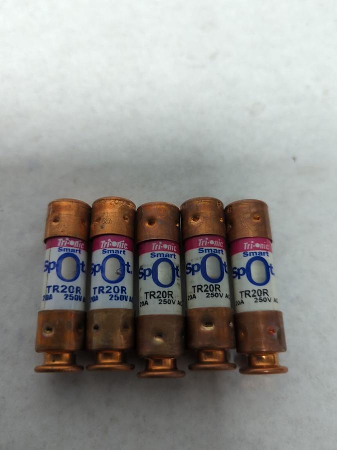 Used FERRAZ SHAWMUT,TR20R,TRI-ONIC 20 AMP SMART SPOT FUSES LOT OF 5 PRE-OWNED