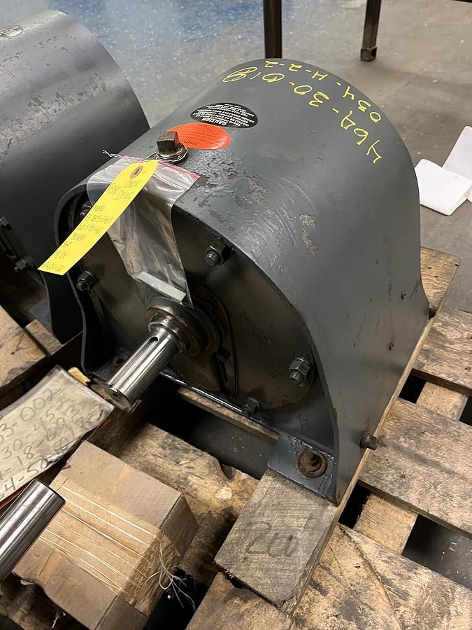 Used Falk,33-3EF3-04ES,Enclosed Gear drive Ratio 17.39 input 1750RPM output 100rpm Sh