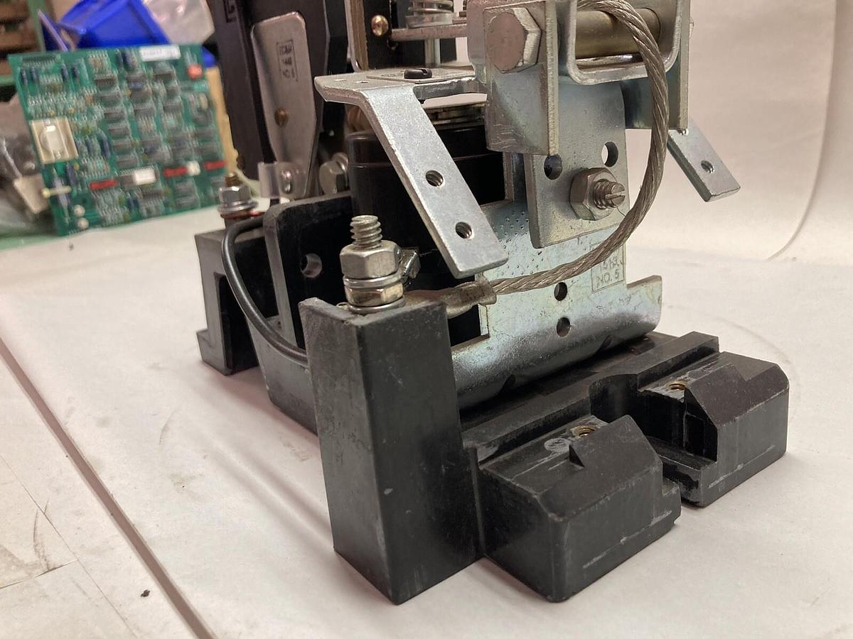 Square D,7004Type MFO-1,SIze 4 Line Arc DC Contactor