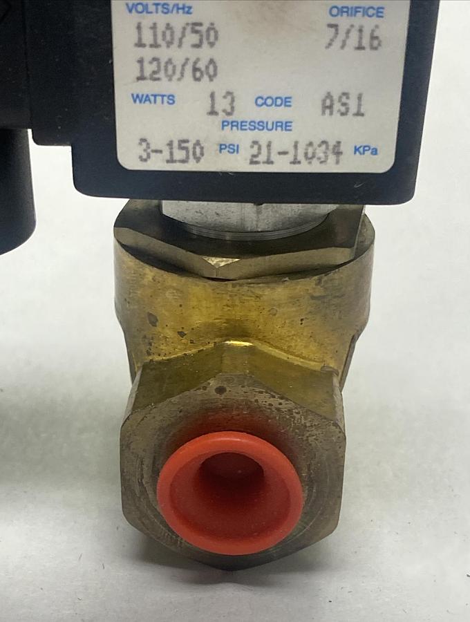 Honeywell,703N2C1C,Skinner Valve NOS