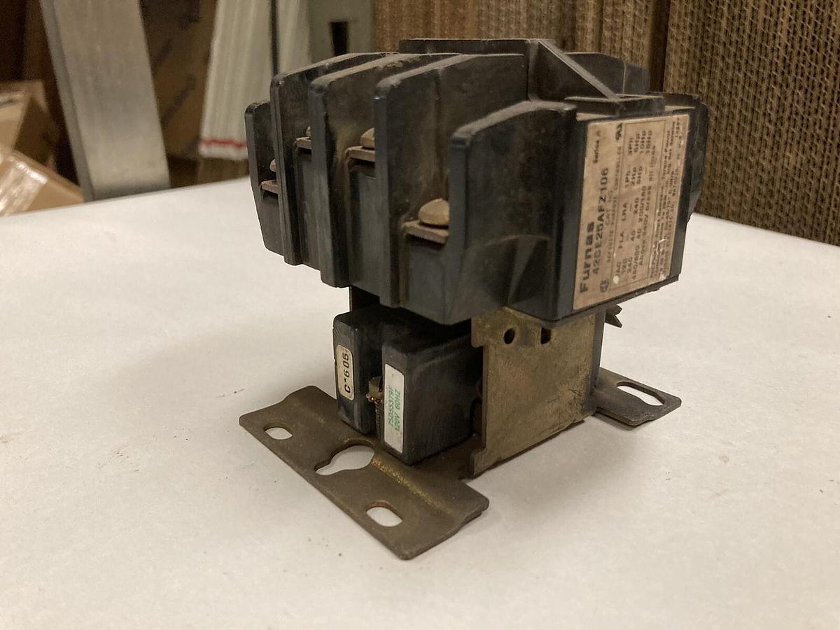 Used Furnas Electric,42CE25AFZ106,Magnetic Contactor