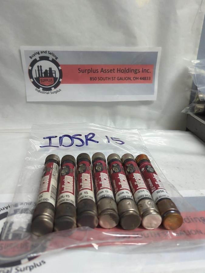 Used LITTELFUSE,IDSR-15,INDICATOR 15 AMP FUSE LOT OF 7 PRE-OWNED