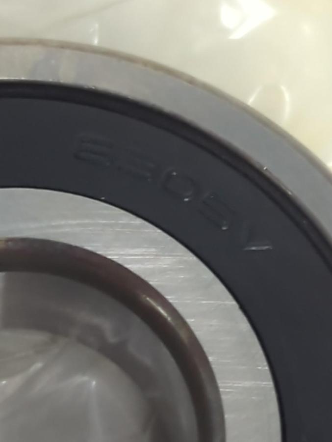 NSK,6305VVC3,DEEP GROOVE BALL BEARING 25X62X17MM NOS