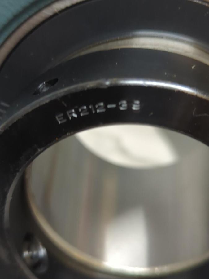 AMI BEARING,UGNST212-39,TAKE-UP BEARING SIDE MOUNT 2-7/16 INCH BORE NOS