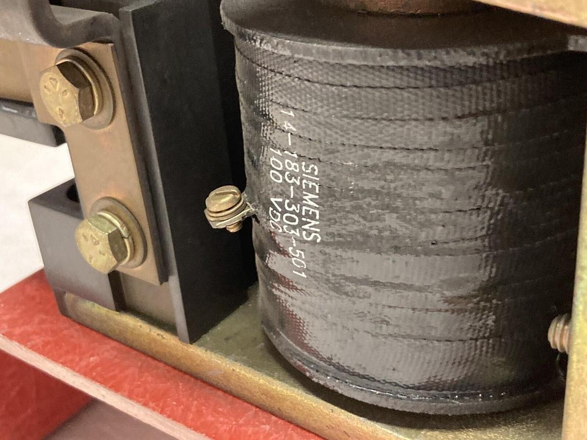 Used Siemens,14-193-807-605,Contactor 400a Type 264 600vdc