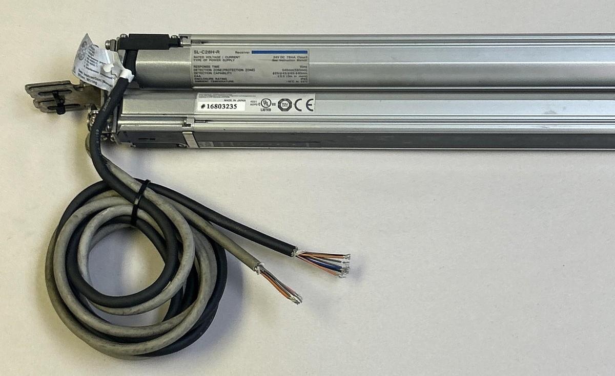 Used KEYENCE,SL-C28H-T / SL-C28H-R,LIGHT CURTAIN TRANSMITTER & RECIEVER SET