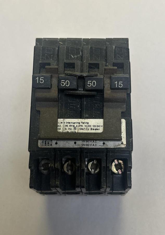 Used SIEMENS,Q21550CT2,QUADPLEX CIRCUIT BREAKER 15-50A 120/240V 4P