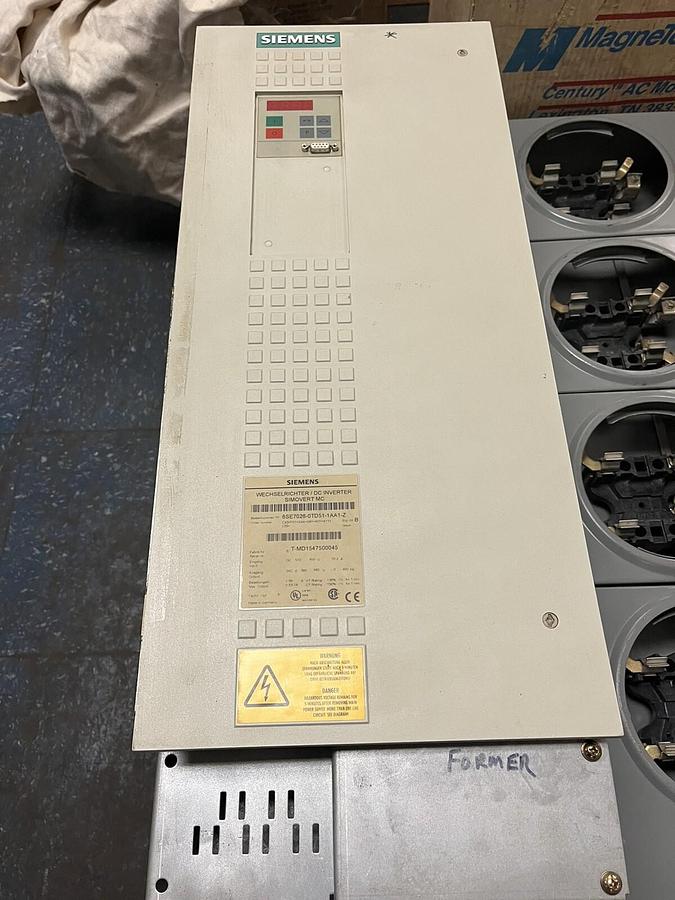 Used SIEMENS,6SE7026-OTD51-1AA1-Z, SIMOVERT DC INVERTER IN 650V 70.2A OUT 480V 53.7A