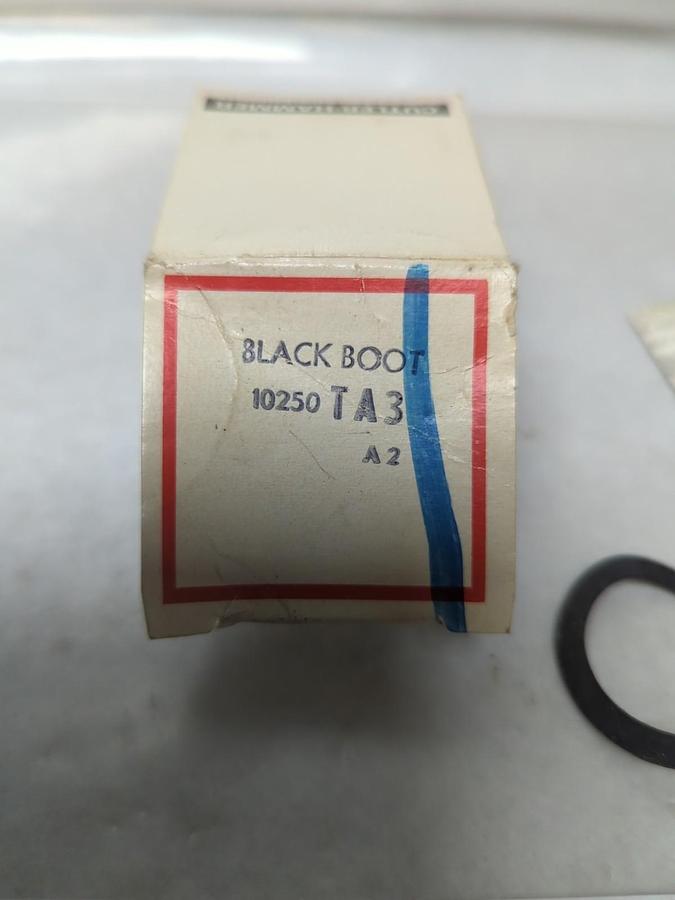 CUTLER-HAMMER,10250TA3,BLACK BOOT NOS