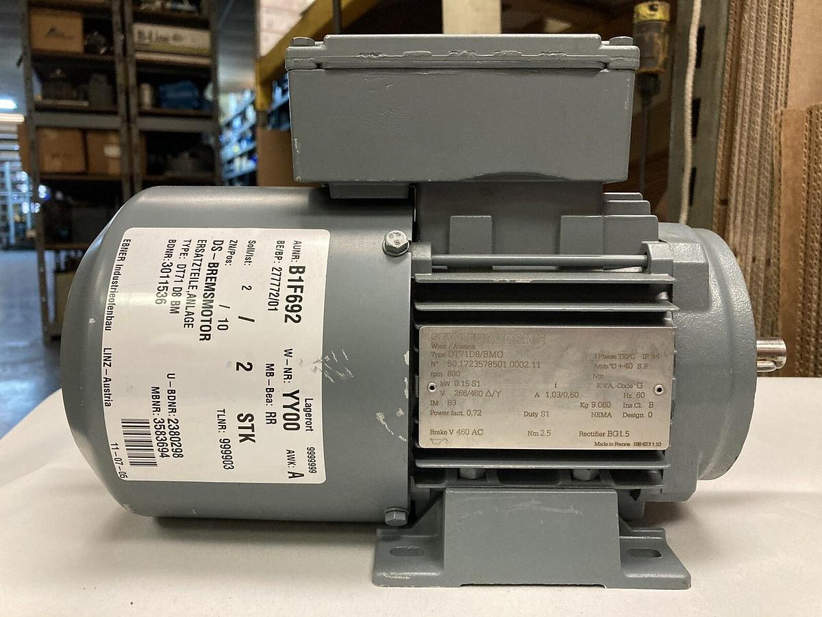 Sew-Eurodrive,DT71D8/BMG,3-Phase Gearmotor 800 RPM 266/460 V