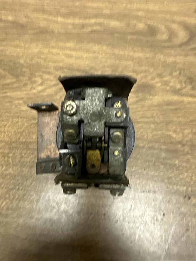 Used Square D,750-S683-G26,Magnetic Relay Class 9055 Type A0121R