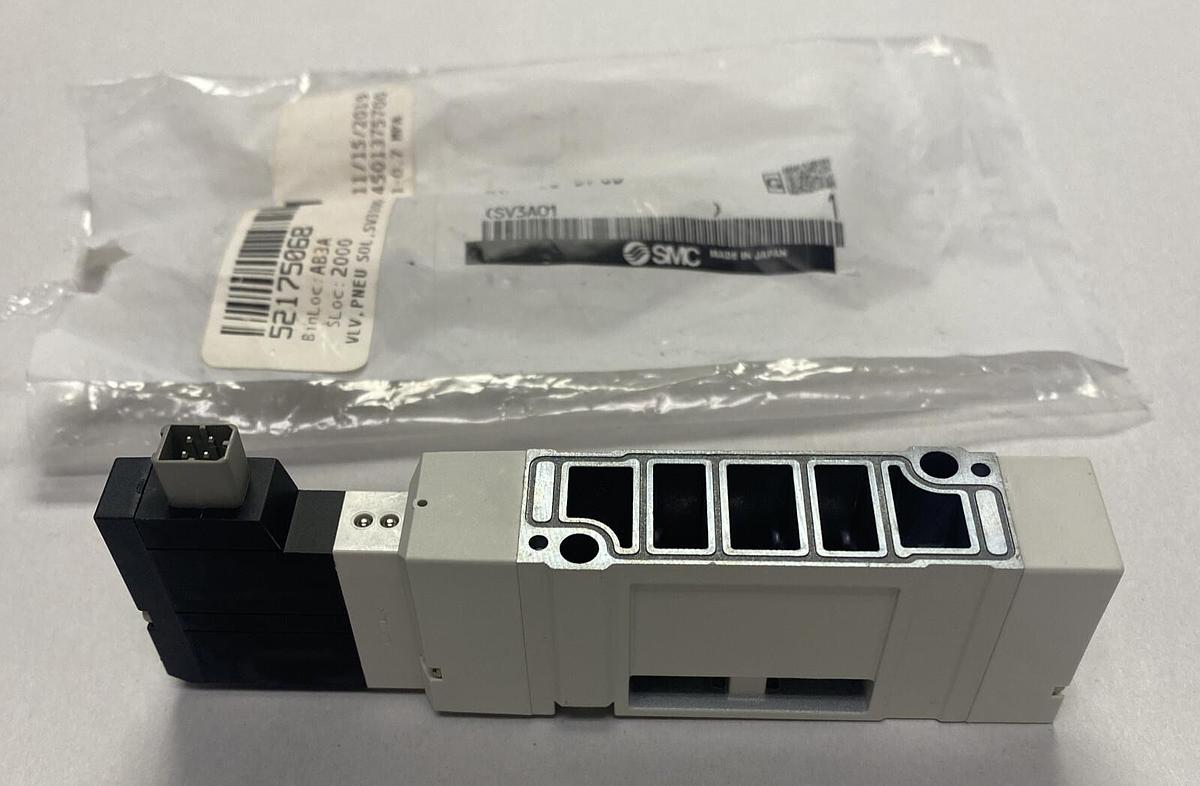 Used SMC,SV3100-5FUD,SOLENOID VALVE NEW