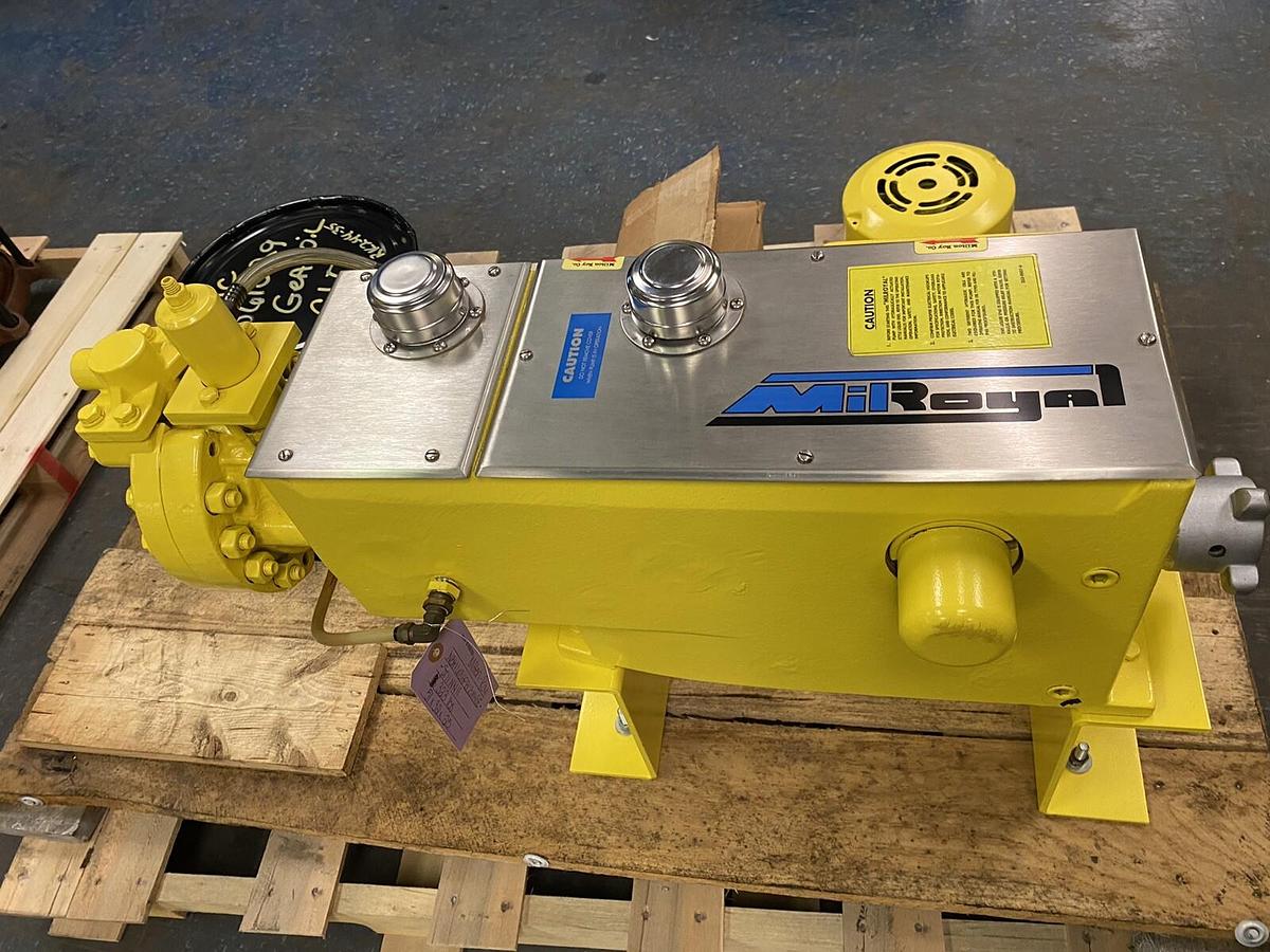 Used MILTON ROY,MBH161-8HPBCBM4SE-ST11NN11, 1/2HP 26GPH 220PSI