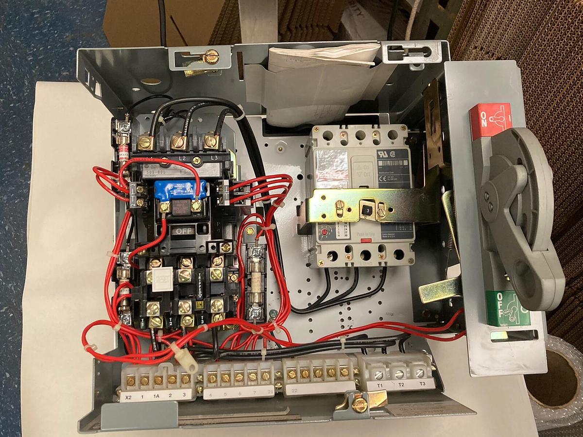 Used Allen Bradley,2100 2113B,Size 1  MCC 12INCH Starter Bucket 3Amp breaker