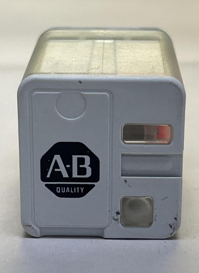 ALLEN BRADLEY,700-HB32A1,RELAY 10A 120V 50/60HZ NOS