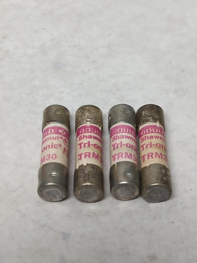 GOULD SHAWMUT,TRM 30,TRI-ONIC 30 AMP FUSE LOT OF 4 NOS