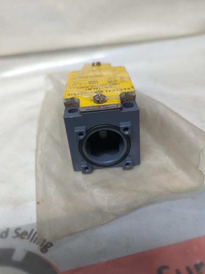 GENERAL ELECTRIC,CR115LB1,LIMIT SWITCH BODY NOS