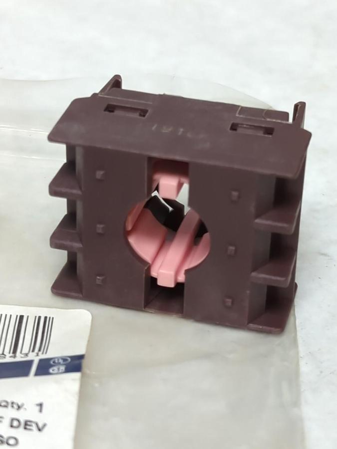 GENERAL ELECTRIC,P9ACDPP,PUSH-ON/PUSH-OFF DEVICE 187843 NOS