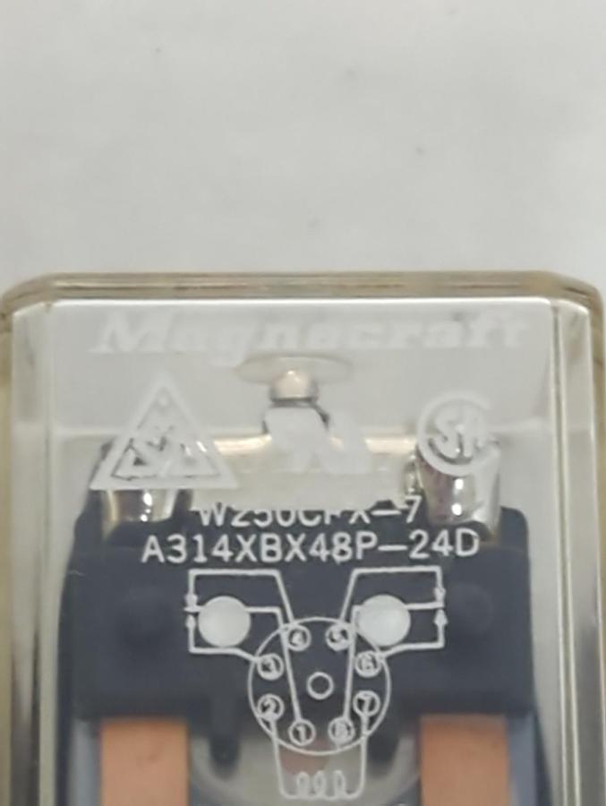 MAGNECRAFT,W250CPX-7,RELAY 8-PIN 24VDC 120-240VAC NOS