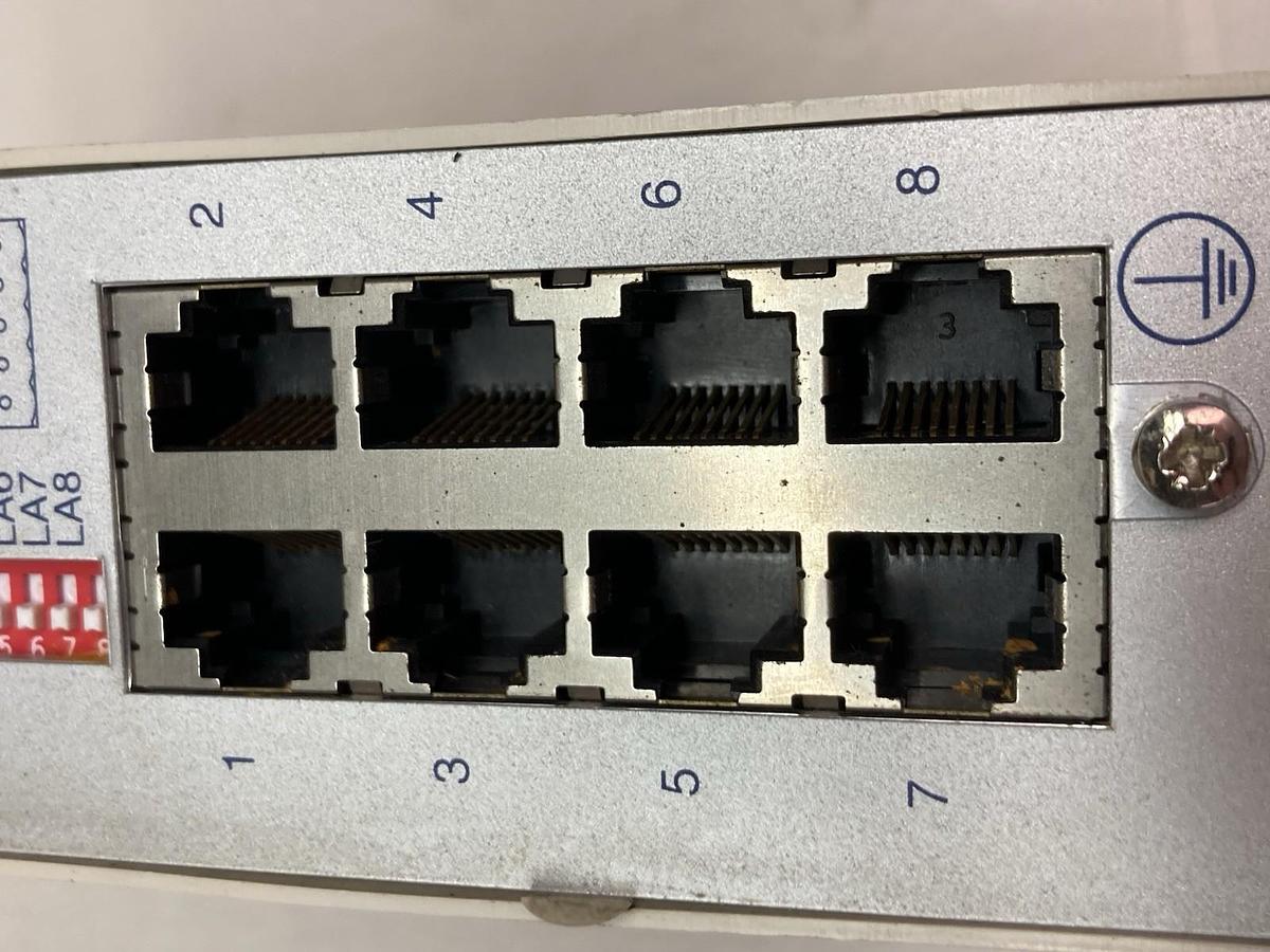 Used Modicon,499NES18100,ConneXium 8TX 10/100 Switch