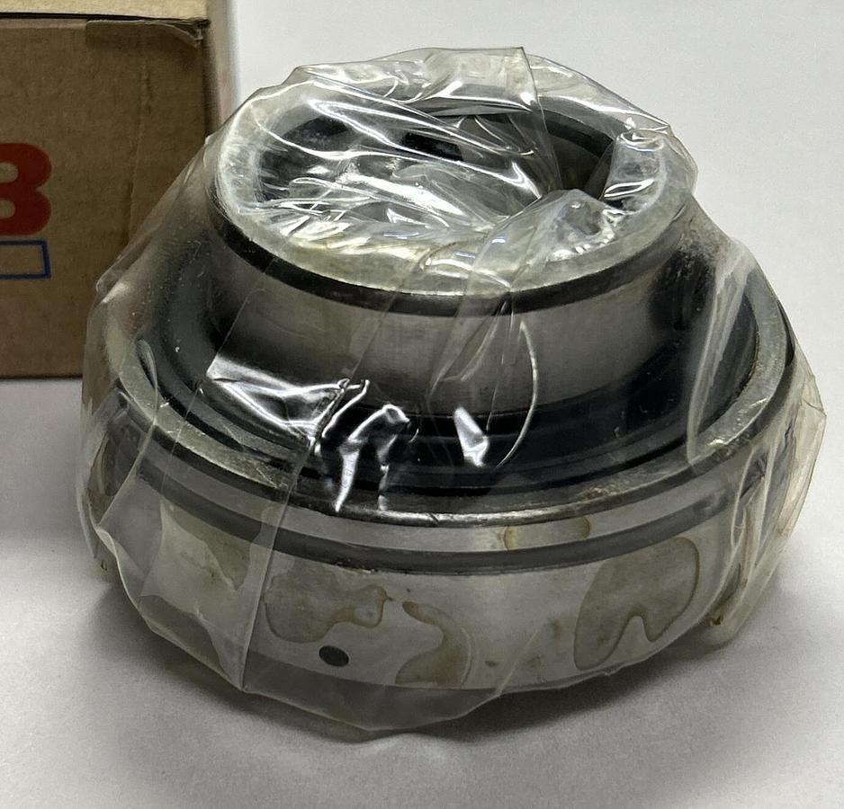 Used FSB,UC207-1,BALL BEARING NEW