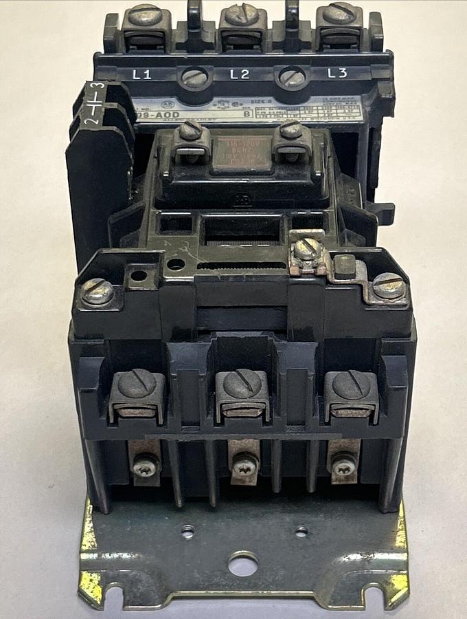 Used ALLEN BRADLEY,509-A0D,SIZE 0 STARTER 18A 600V
