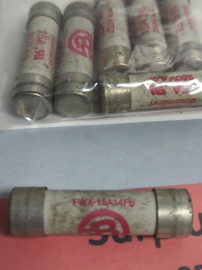 Used COOPER BUSSMANN,FWX15A14Fb,15 AMP FUSE LOT OF 7 PRE-OWNED