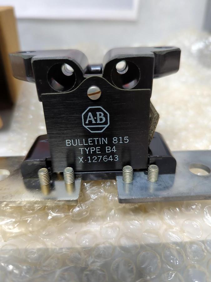 ALLEN BRADLEY,X-127643,R.H. OVERLOAD RELAY SIZE 4 NOS