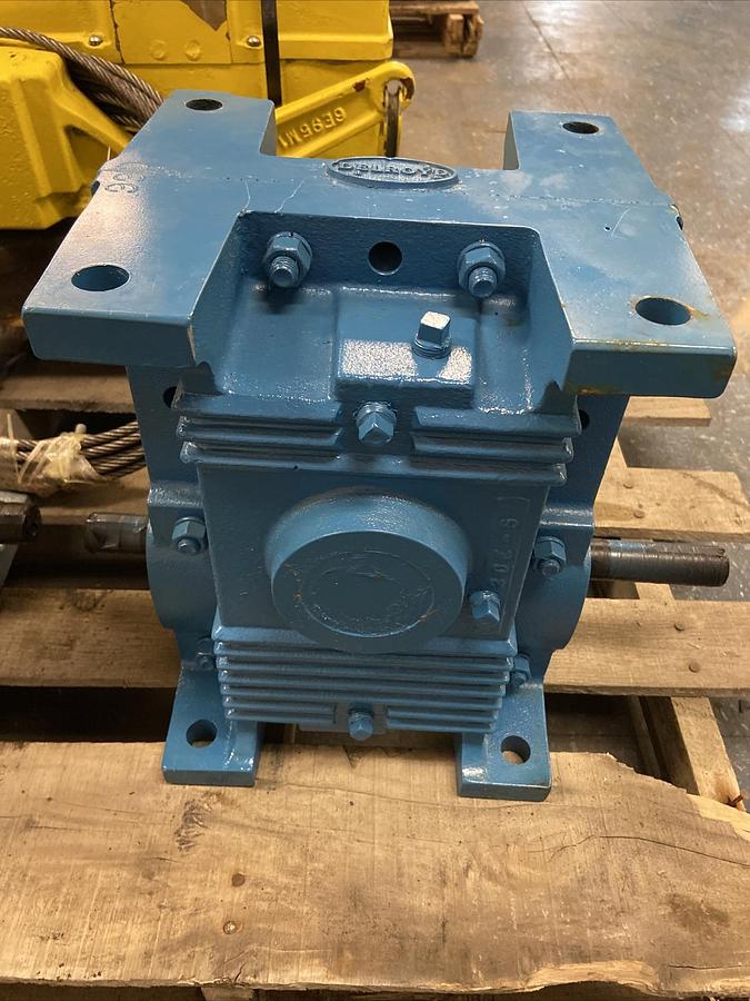 Used Delroyd,E40-089-B4,Worm Gear Reducer E40-089-B4 Ratio 5-1/6:1 Refurbished