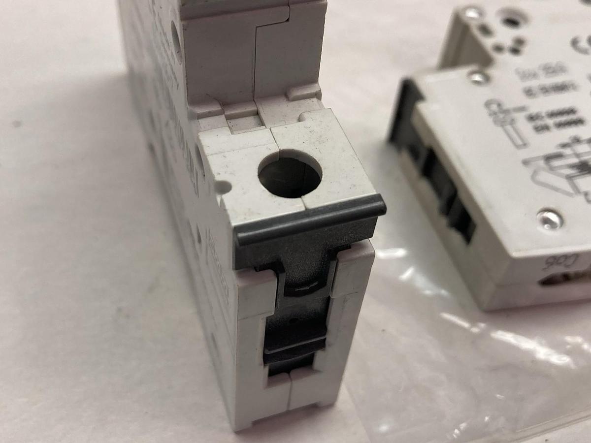 Used Siemens,5SY4106-7,Miniature Circuit Breaker 230/400V 35kA LOT OF 4