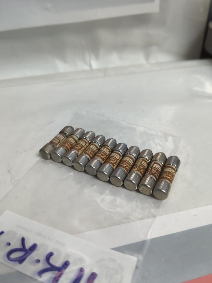 Used COOPER BUSSMANN,KTK-R-3/4,LIMITRON 3/4 AMP FUSE LOT OF 10 PRE-OWNED