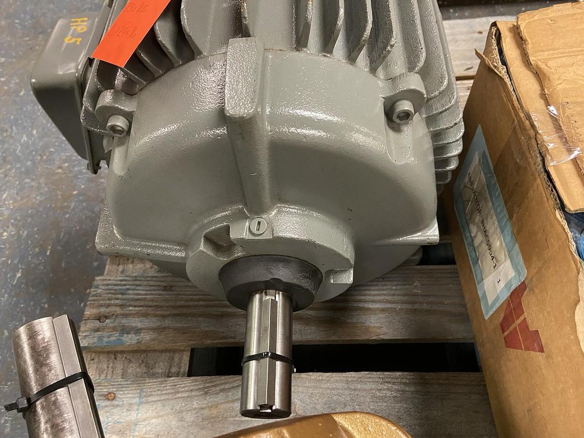 Lincoln Electric,D-3G3754,5HP MOTOR 880RPM 460V 256U